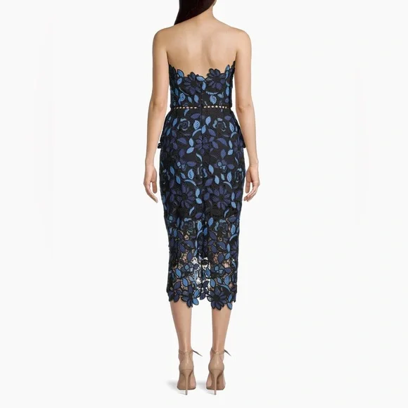 Elliatt Optics Floral Lace Peplum Dress XS Navy and Black - Picture 3 of 5